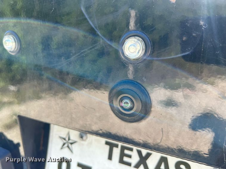 image for item LF9502 2020 Chevrolet Silverado 3500HD  Crew Cab flatbed pickup truck