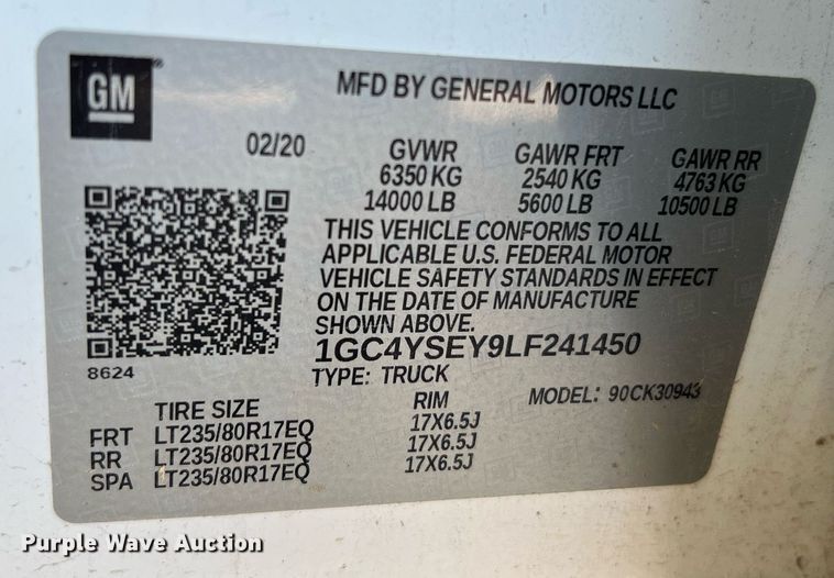 image for item LF9502 2020 Chevrolet Silverado 3500HD  Crew Cab flatbed pickup truck