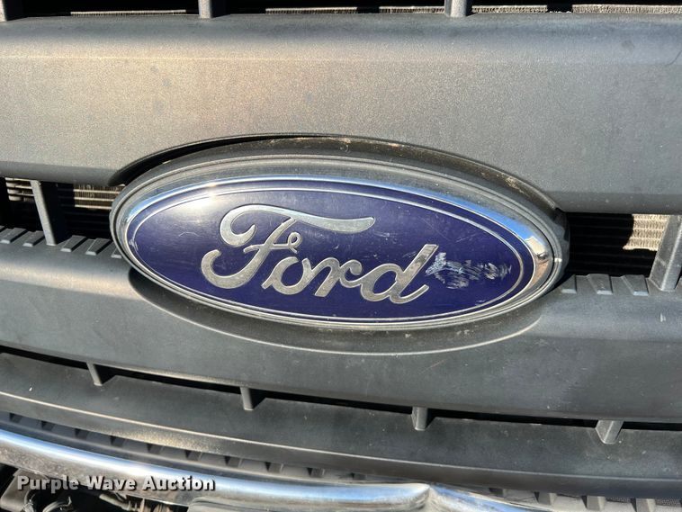 image for item LF9503 2012 Ford F250 Super Duty  SuperCab pickup truck