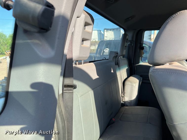 image for item LF9503 2012 Ford F250 Super Duty  SuperCab pickup truck