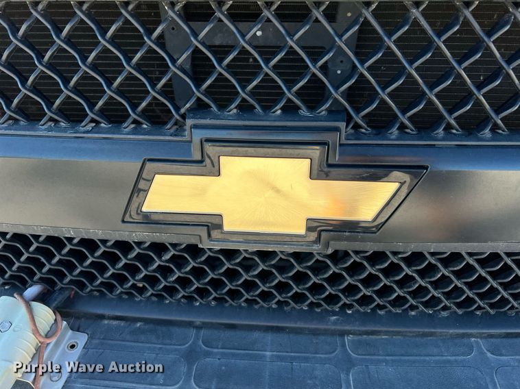 image for item LF9504 2016 Chevrolet Express  shuttle bus