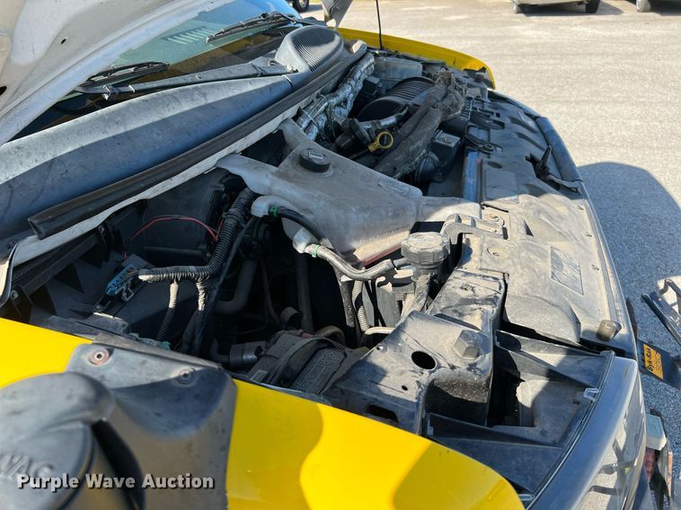 image for item LF9504 2016 Chevrolet Express  shuttle bus