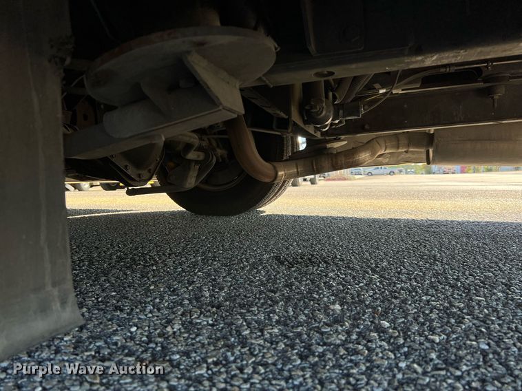 image for item LF9504 2016 Chevrolet Express  shuttle bus