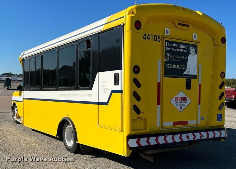 image for item LF9505 2018 Chevrolet Express  shuttle bus