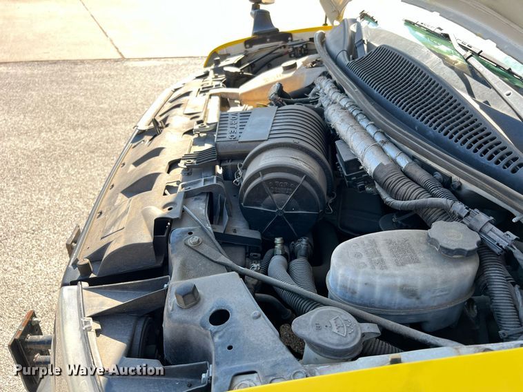 image for item LF9505 2018 Chevrolet Express  shuttle bus