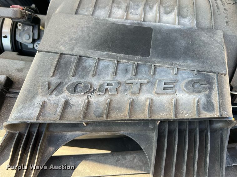 image for item LF9505 2018 Chevrolet Express  shuttle bus