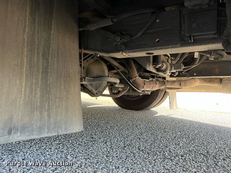 image for item LF9505 2018 Chevrolet Express  shuttle bus