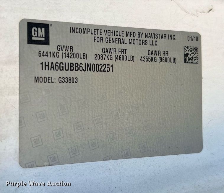 image for item LF9505 2018 Chevrolet Express  shuttle bus