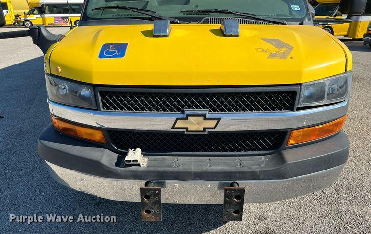 image for item LF9506 2018 Chevrolet Express  shuttle bus