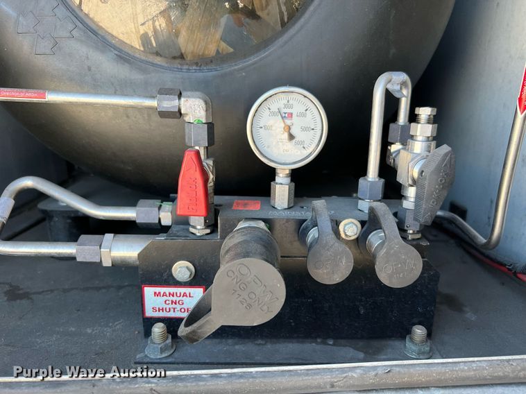 image for item LF9506 2018 Chevrolet Express  shuttle bus