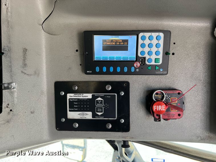 image for item LF9506 2018 Chevrolet Express  shuttle bus