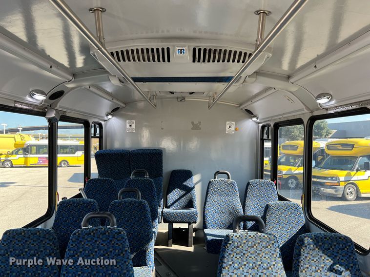 image for item LF9506 2018 Chevrolet Express  shuttle bus