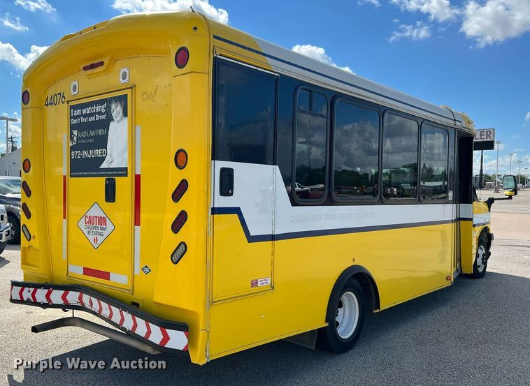 image for item LF9508 2017 Chevrolet Express  shuttle bus