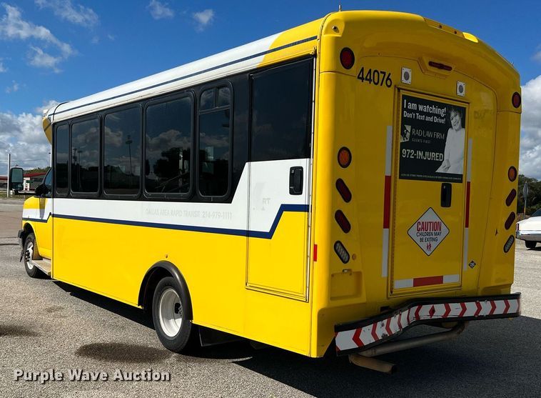 image for item LF9508 2017 Chevrolet Express  shuttle bus