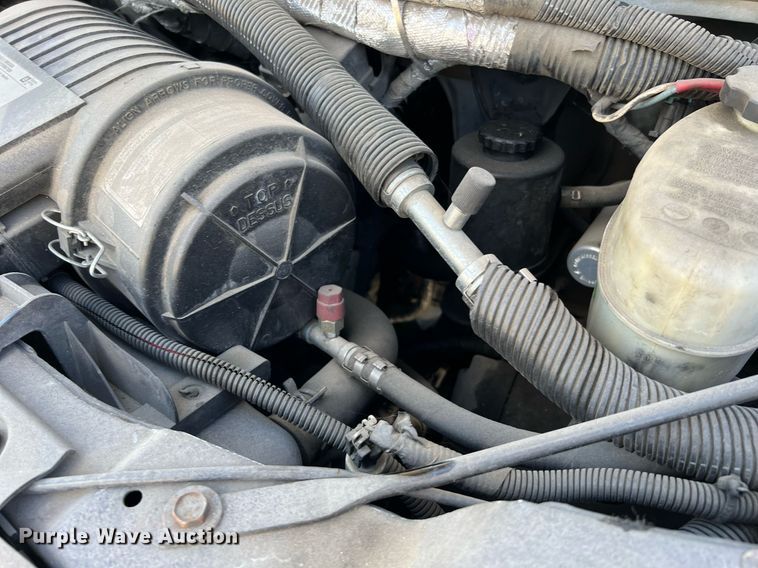 image for item LF9508 2017 Chevrolet Express  shuttle bus