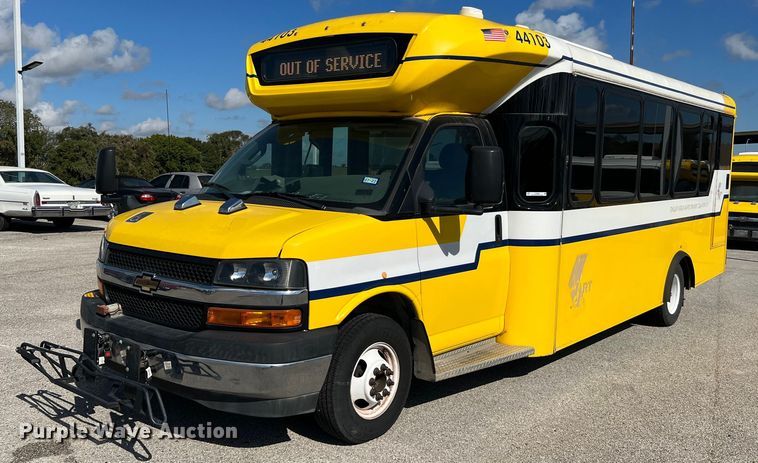 image for item LF9509 2018 Chevrolet Express  shuttle bus