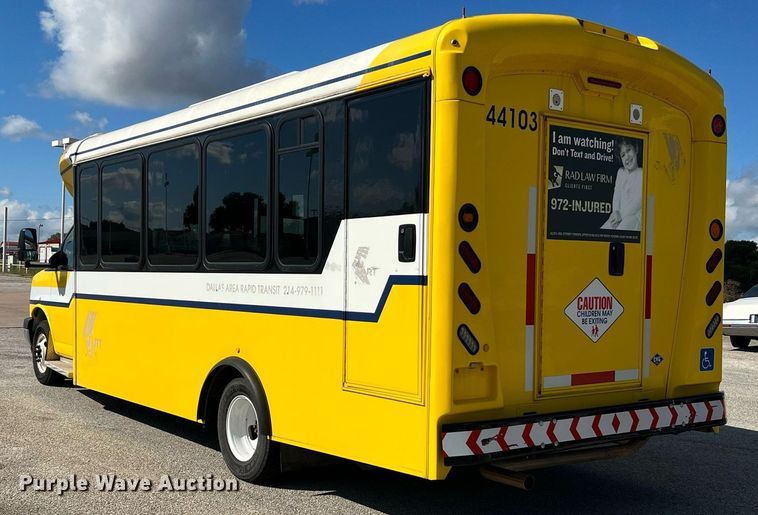 image for item LF9509 2018 Chevrolet Express  shuttle bus