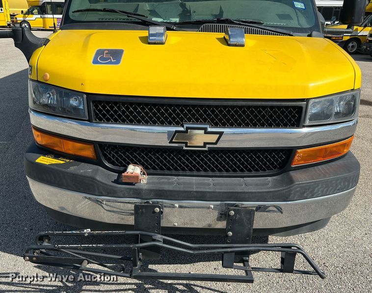 image for item LF9509 2018 Chevrolet Express  shuttle bus