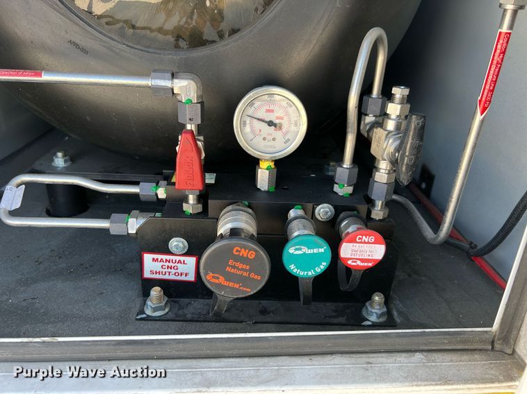 image for item LF9509 2018 Chevrolet Express  shuttle bus