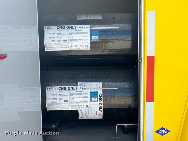 image for item LF9509 2018 Chevrolet Express  shuttle bus