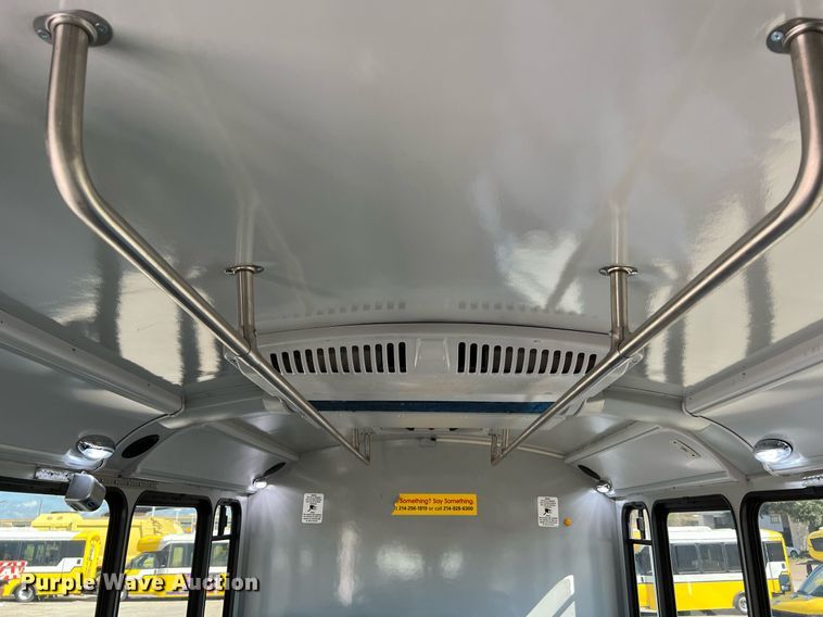 image for item LF9509 2018 Chevrolet Express  shuttle bus