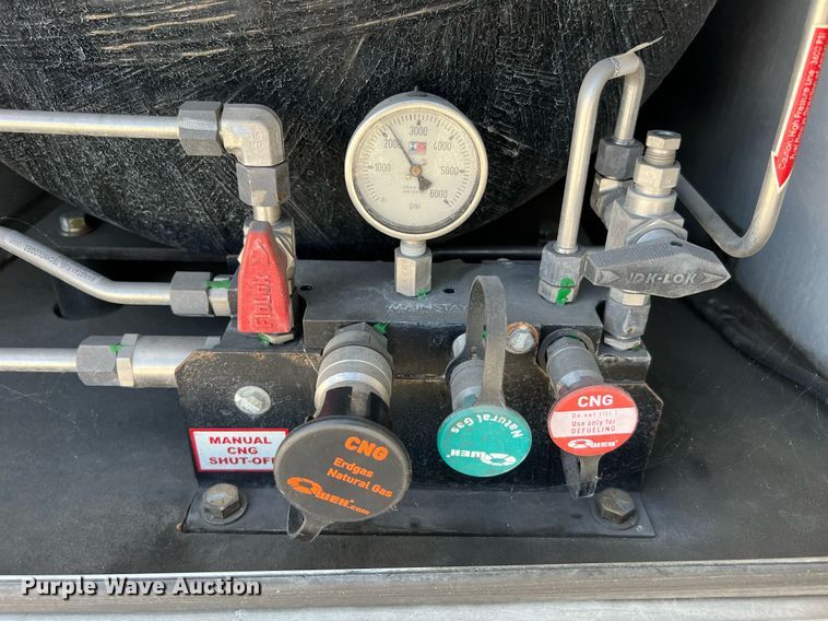 image for item LF9510 2016 Chevrolet Express  shuttle bus