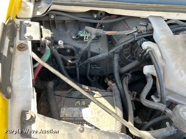 image for item LF9510 2016 Chevrolet Express  shuttle bus