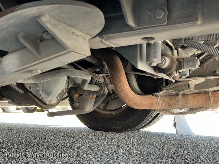 image for item LF9510 2016 Chevrolet Express  shuttle bus