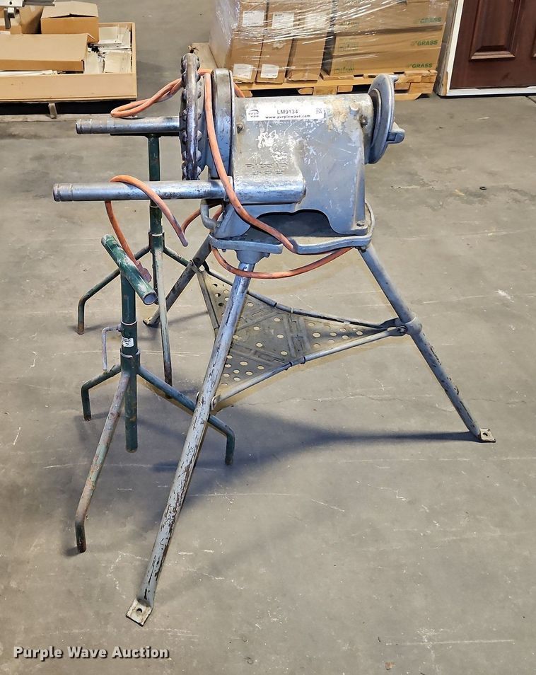 image for item LM9134 Ridgid 300  pipe vice with tripod stand