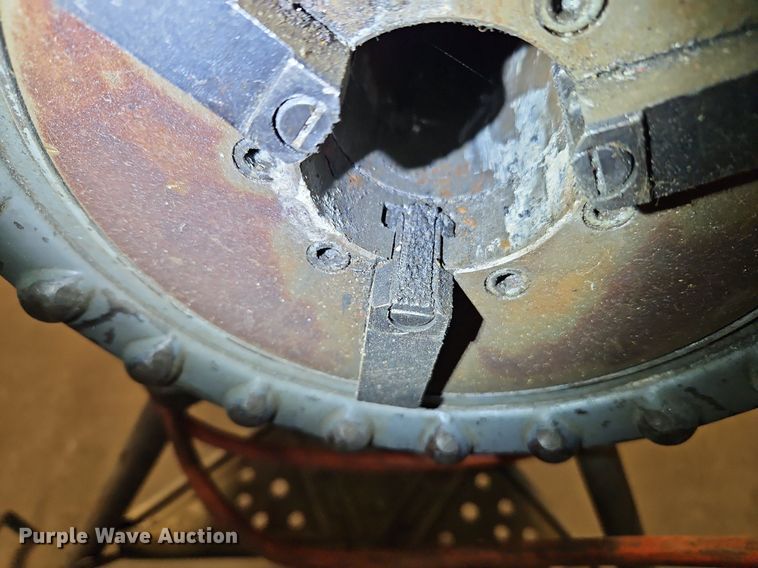 image for item LM9134 Ridgid 300  pipe vice with tripod stand