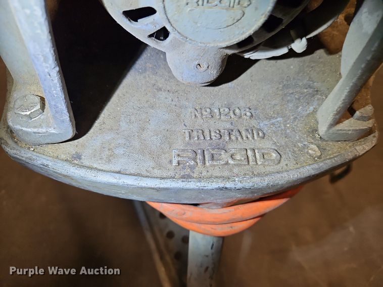 image for item LM9134 Ridgid 300  pipe vice with tripod stand