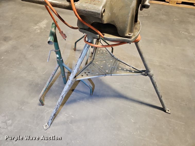 image for item LM9134 Ridgid 300  pipe vice with tripod stand