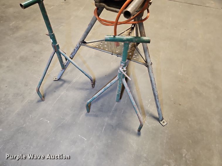 image for item LM9134 Ridgid 300  pipe vice with tripod stand