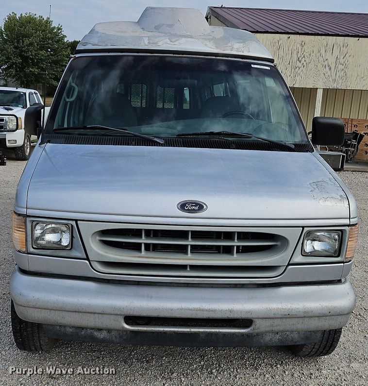 image for item LM9144 2002 Ford E350 Super Duty XL  handicap accessible van