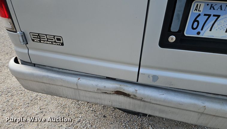 image for item LM9144 2002 Ford E350 Super Duty XL  handicap accessible van