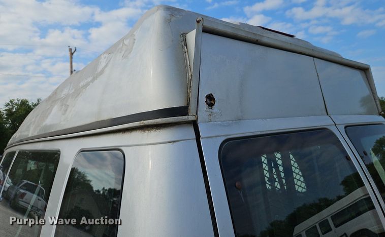 image for item LM9144 2002 Ford E350 Super Duty XL  handicap accessible van
