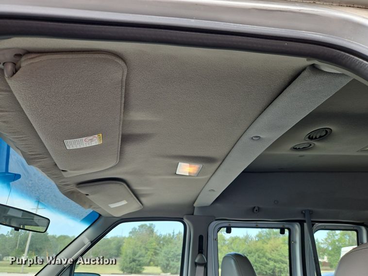 image for item LM9144 2002 Ford E350 Super Duty XL  handicap accessible van