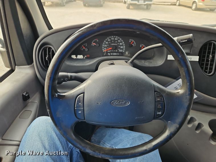 image for item LM9144 2002 Ford E350 Super Duty XL  handicap accessible van