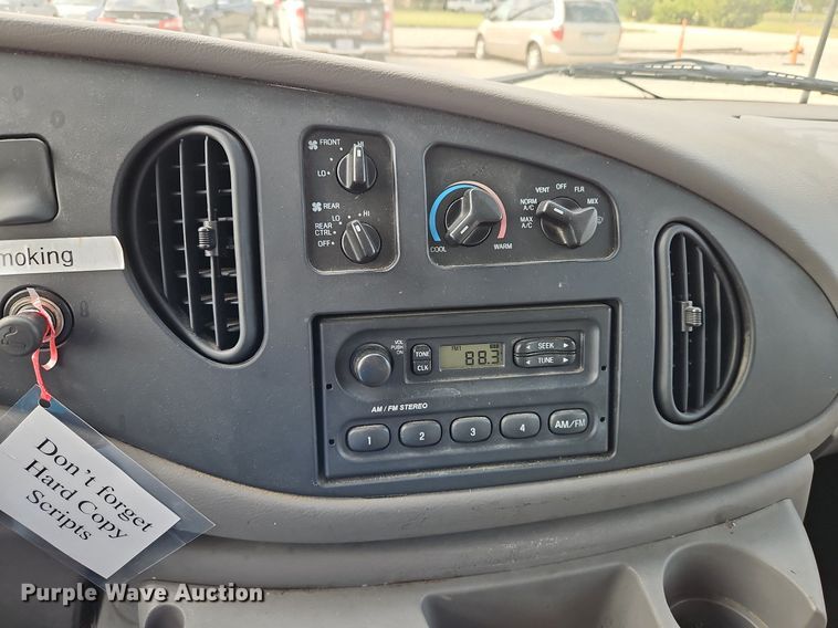 image for item LM9144 2002 Ford E350 Super Duty XL  handicap accessible van