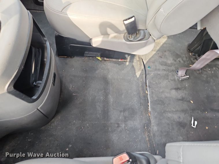 image for item LM9144 2002 Ford E350 Super Duty XL  handicap accessible van