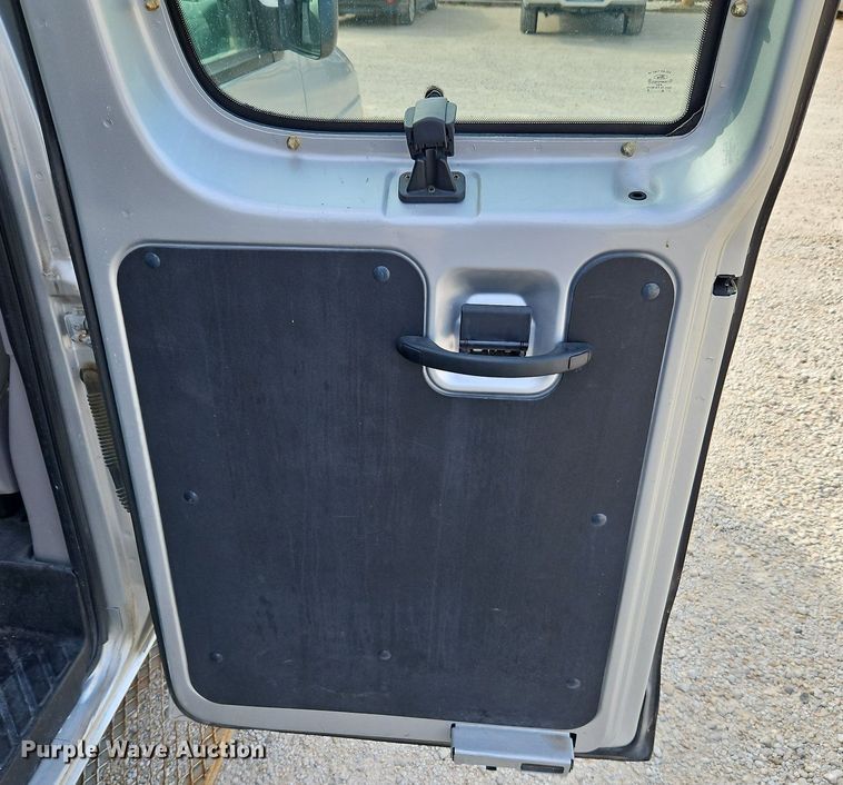 image for item LM9144 2002 Ford E350 Super Duty XL  handicap accessible van