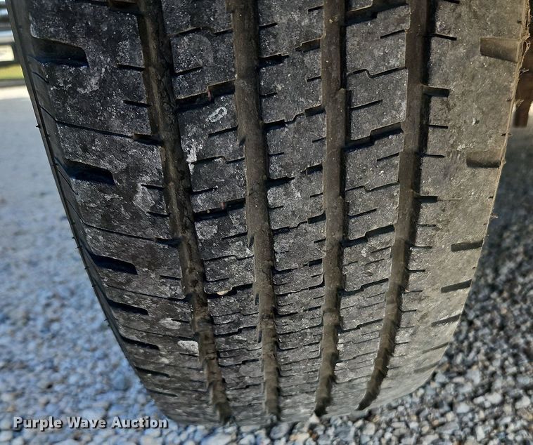 image for item LM9144 2002 Ford E350 Super Duty XL  handicap accessible van