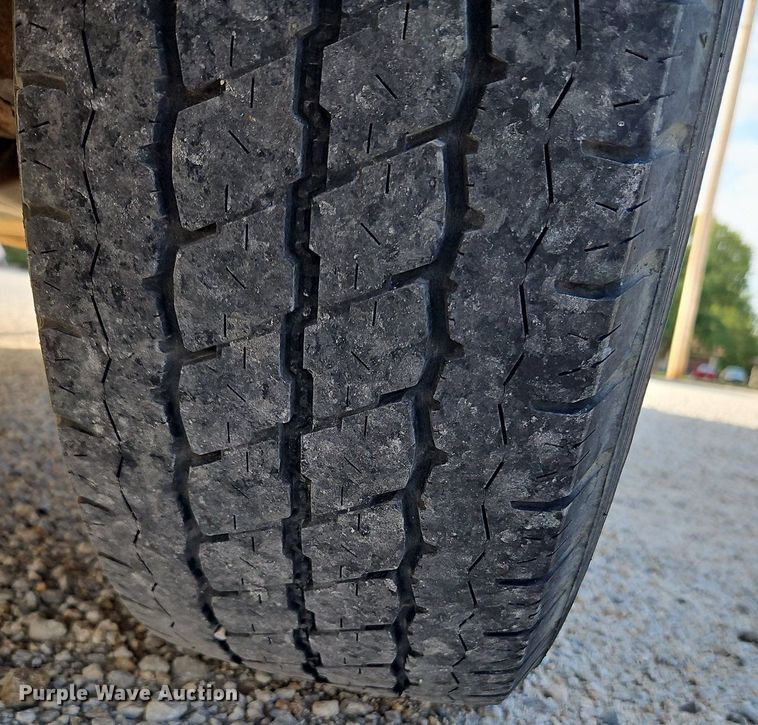 image for item LM9144 2002 Ford E350 Super Duty XL  handicap accessible van