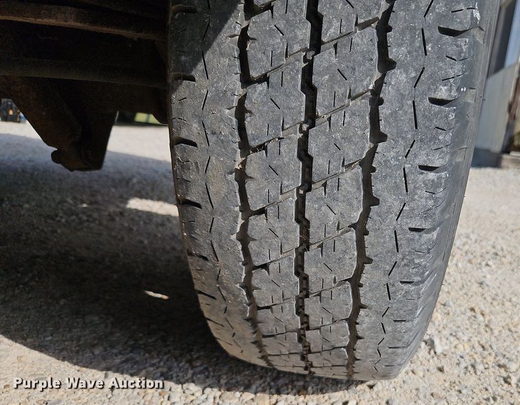 image for item LM9144 2002 Ford E350 Super Duty XL  handicap accessible van