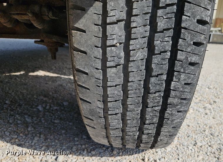 image for item LM9144 2002 Ford E350 Super Duty XL  handicap accessible van