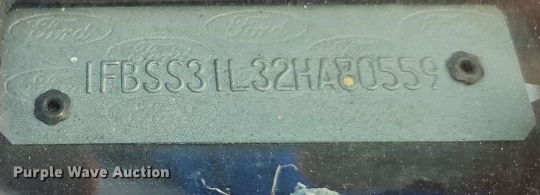 image for item LM9144 2002 Ford E350 Super Duty XL  handicap accessible van