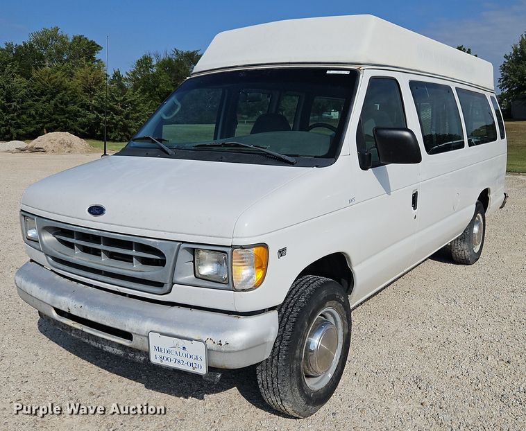 image for item LM9145 2001 Ford E250  handicap accessible van