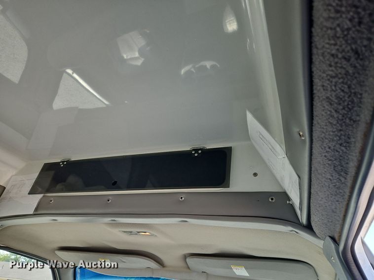 image for item LM9145 2001 Ford E250  handicap accessible van