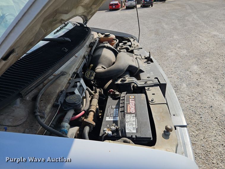 image for item LM9145 2001 Ford E250  handicap accessible van