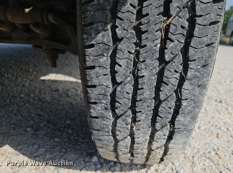 image for item LM9145 2001 Ford E250  handicap accessible van